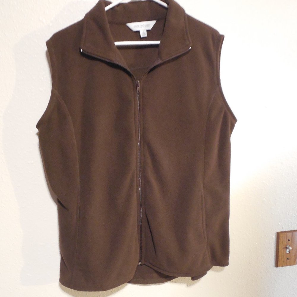 Great Northwest Vest. Size L, Zipper Front. A little wear, but great condition.
